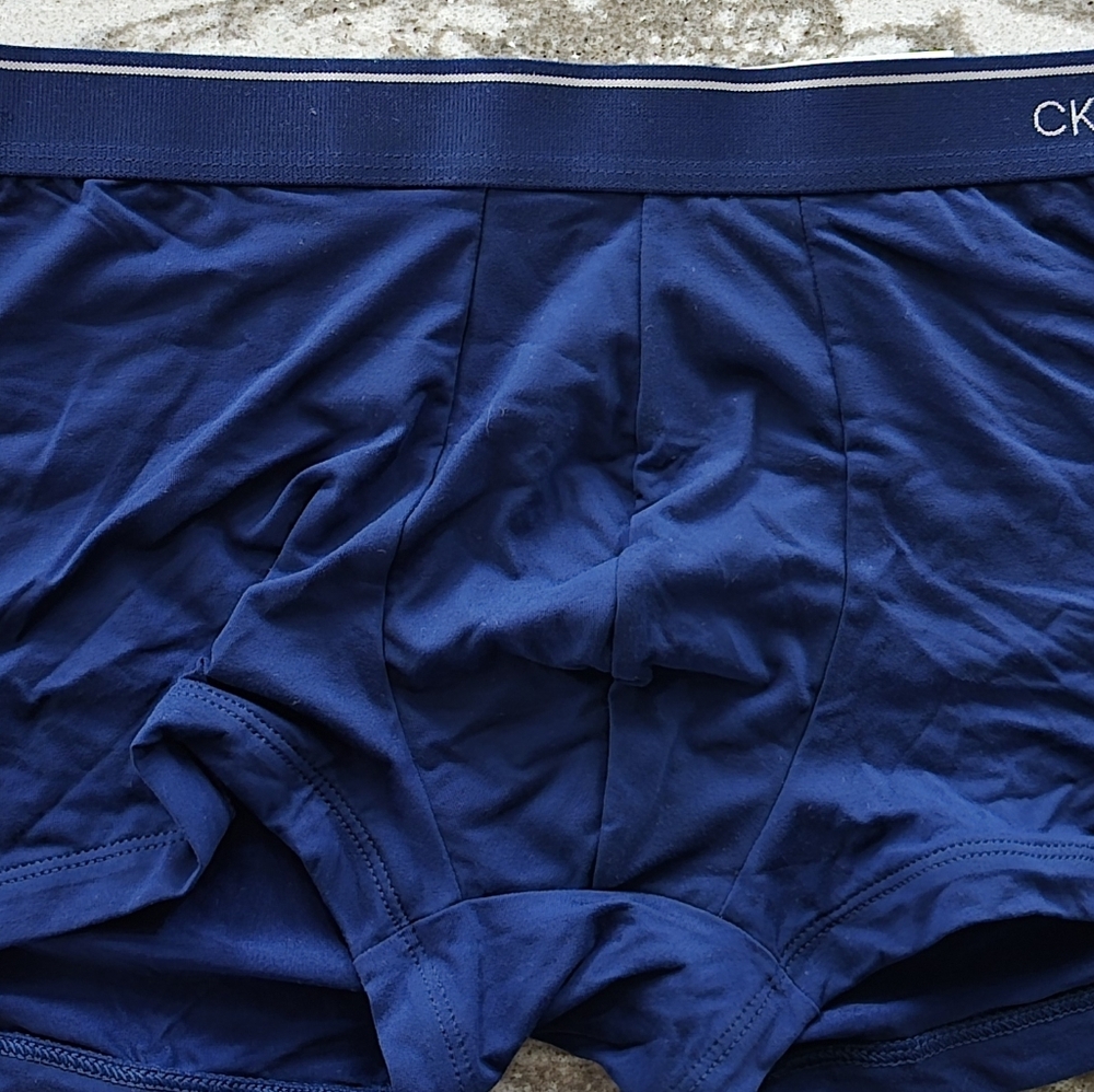 Calvin Klein Men's CK1 Microfibet Low Rise Trunk Underwear Size XL NEW - Picture 2 of 2